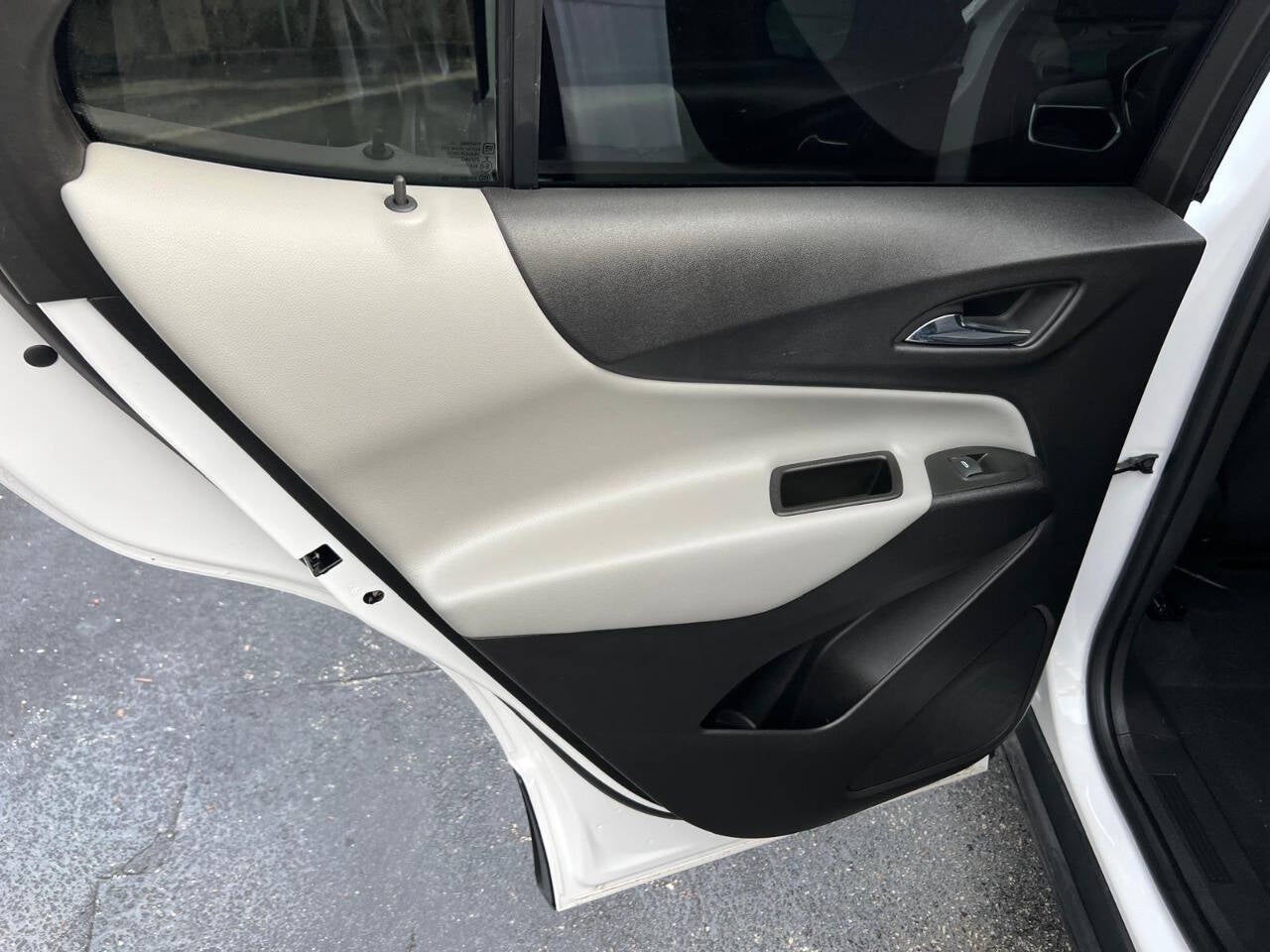 2024 Chevrolet Equinox LS 4dr SUV w/1LS