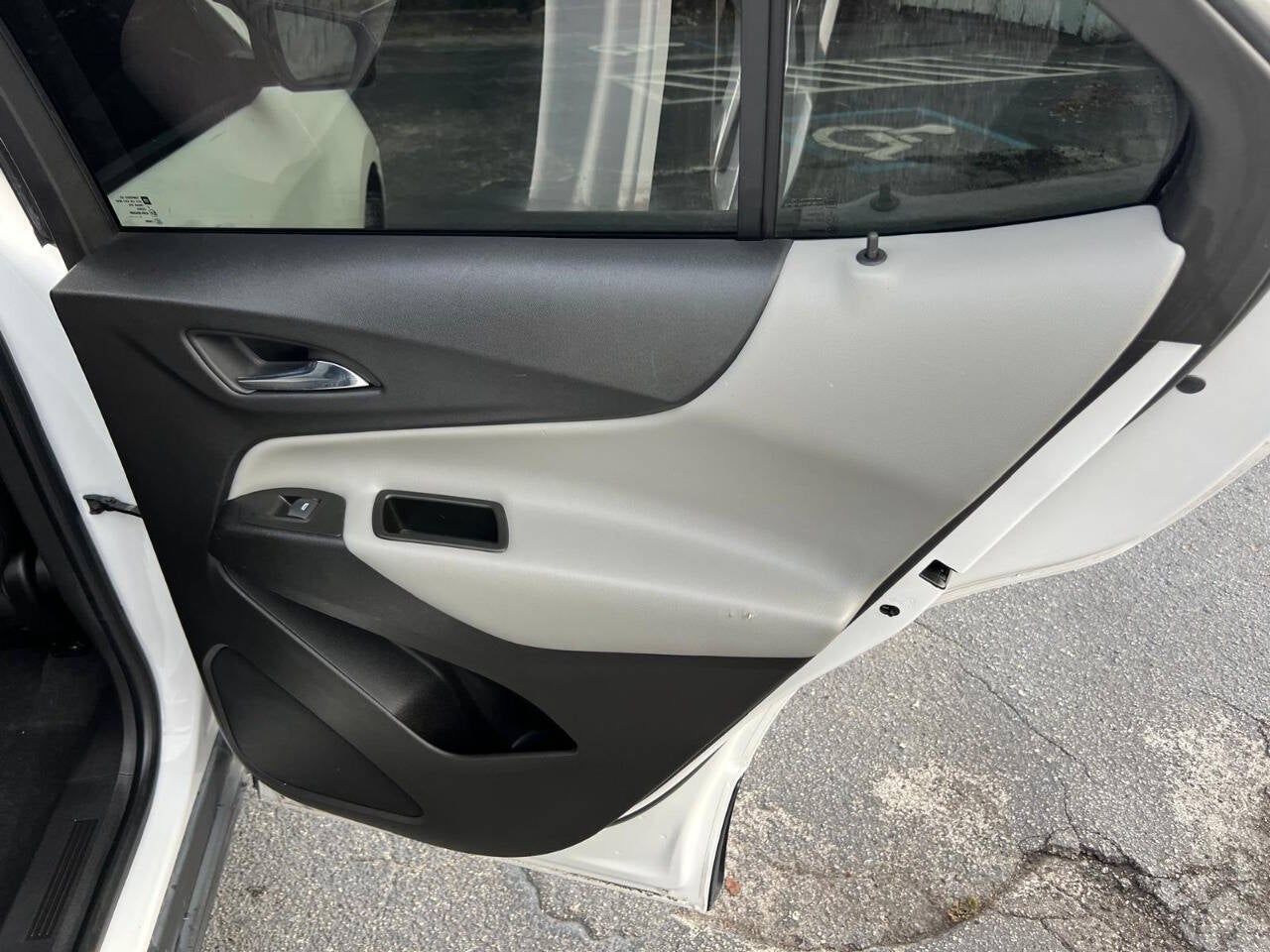 2024 Chevrolet Equinox LS 4dr SUV w/1LS