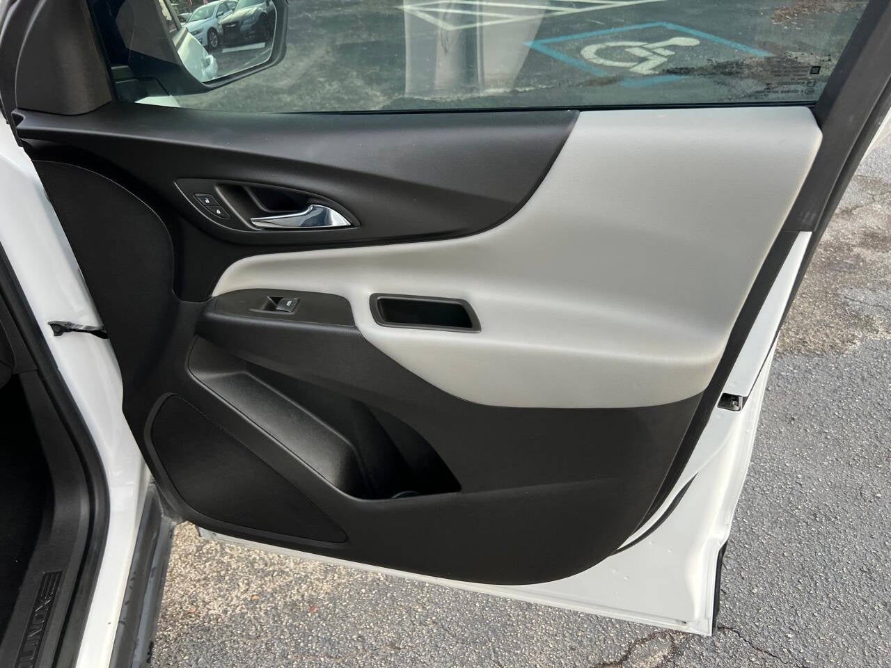 2024 Chevrolet Equinox LS 4dr SUV w/1LS