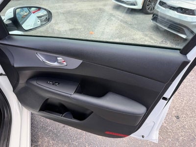 2024 Kia Forte LX 4dr Sedan