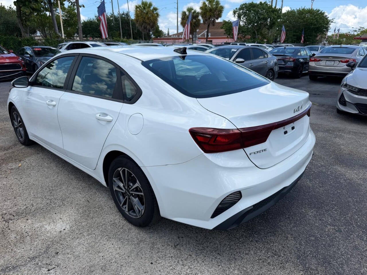 2024 Kia Forte LX 4dr Sedan
