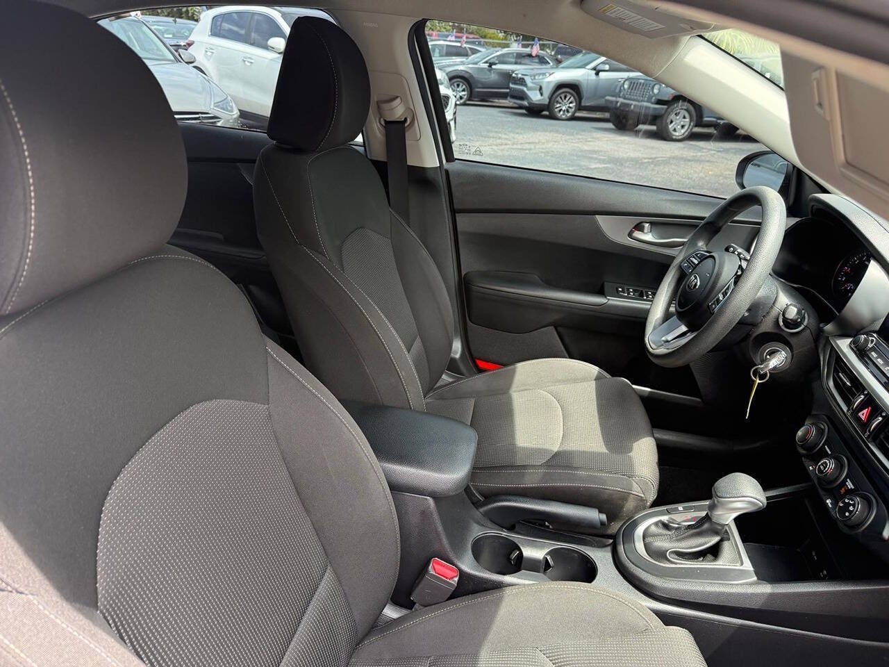 2021 Kia Forte LXS 4dr Sedan