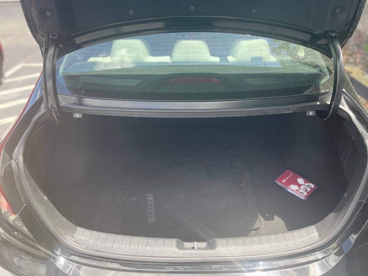 2022 Kia Forte LXS 4dr Sedan