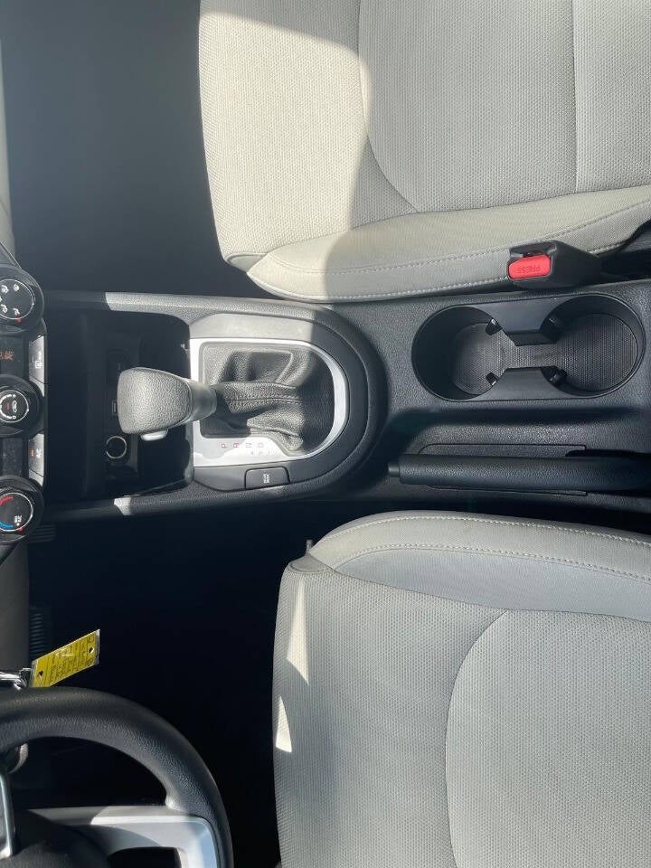 2022 Kia Forte LXS 4dr Sedan