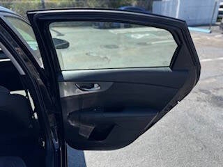 2021 Kia Forte LXS 4dr Sedan