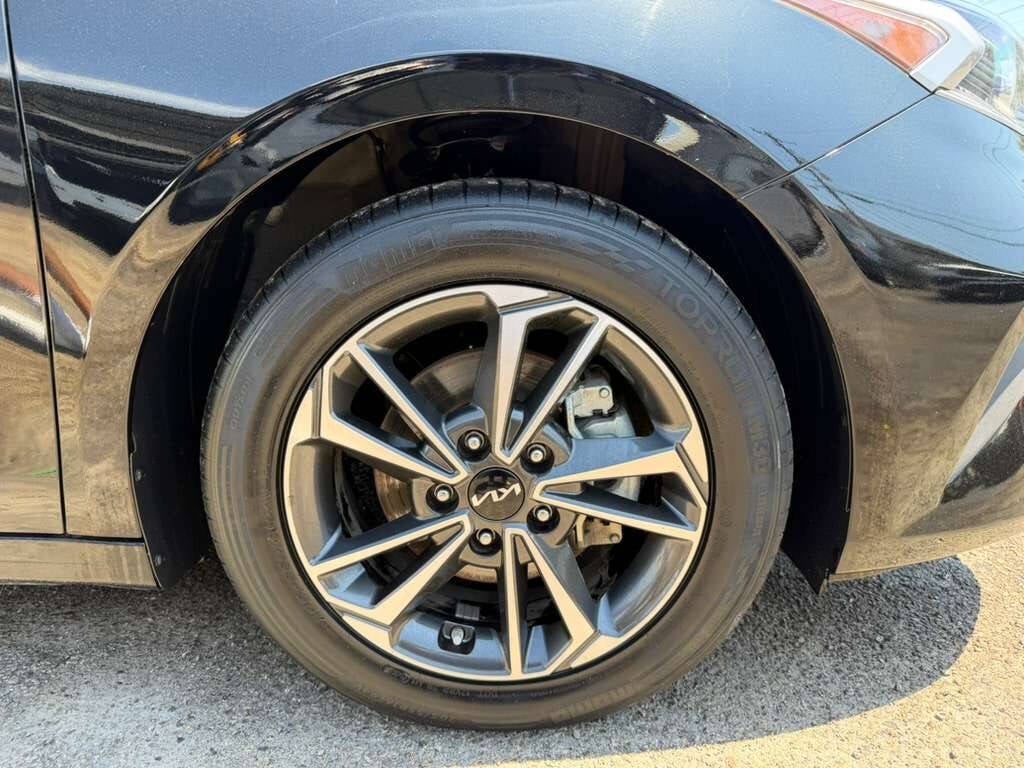 2023 Kia Forte LX 4dr Sedan