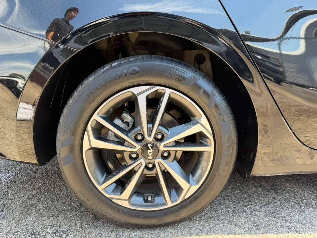 2023 Kia Forte LX 4dr Sedan