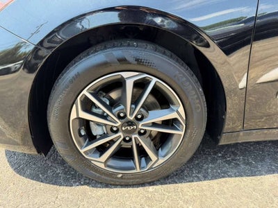 2023 Kia Forte LX 4dr Sedan