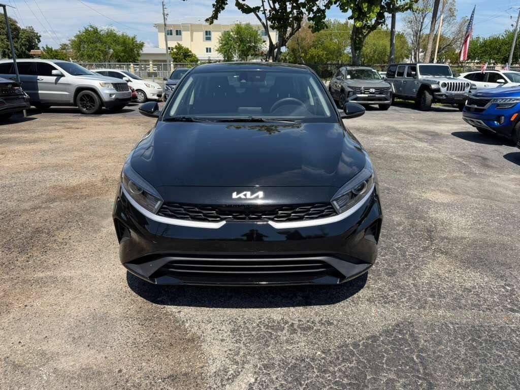 2023 Kia Forte LX 4dr Sedan