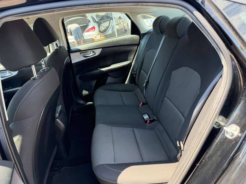 2023 Kia Forte LX 4dr Sedan