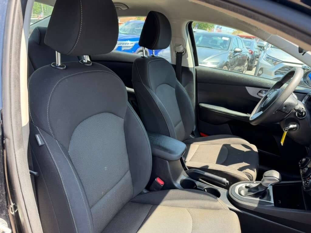 2023 Kia Forte LX 4dr Sedan