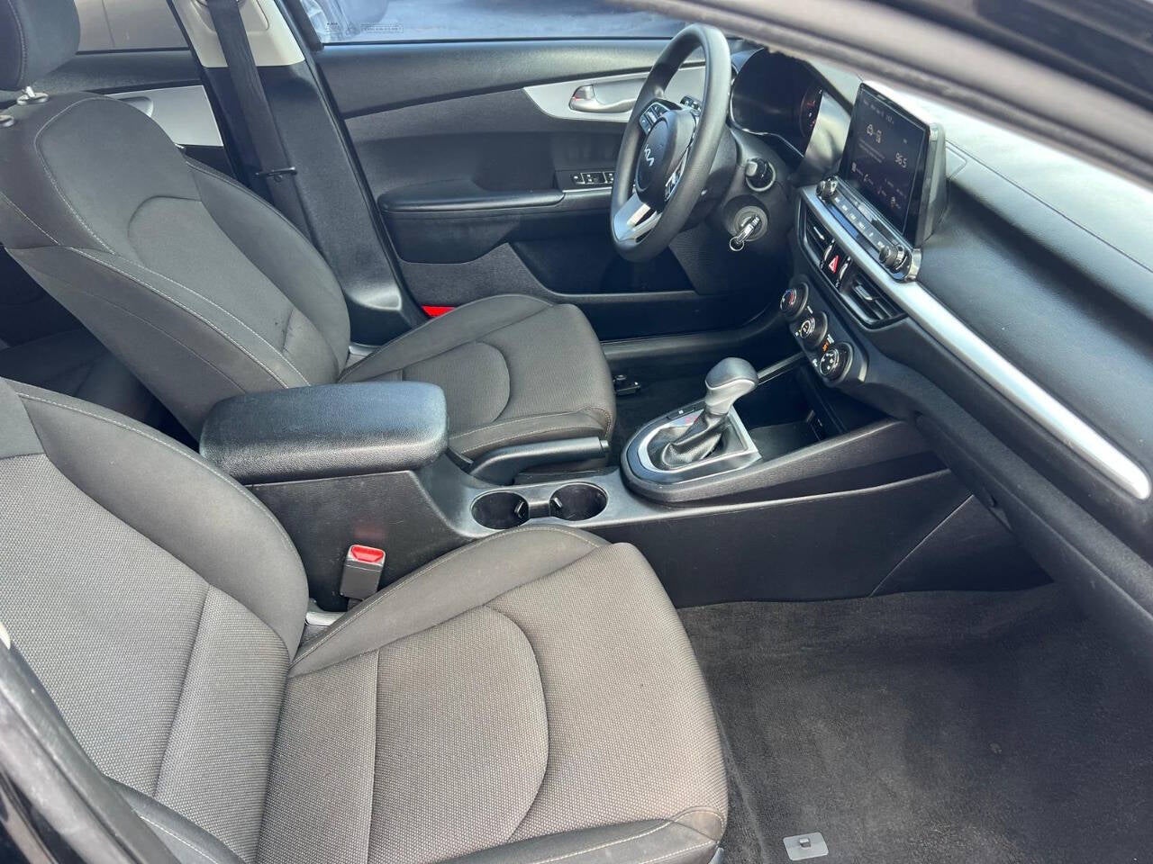 2024 Kia Forte LXS 4dr Sedan