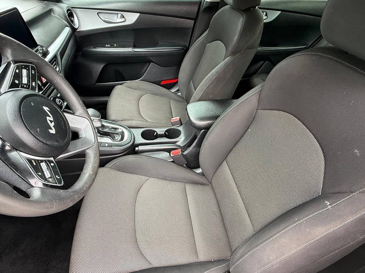 2024 Kia Forte LX 4dr Sedan