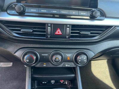 2024 Kia Forte LXS 4dr Sedan