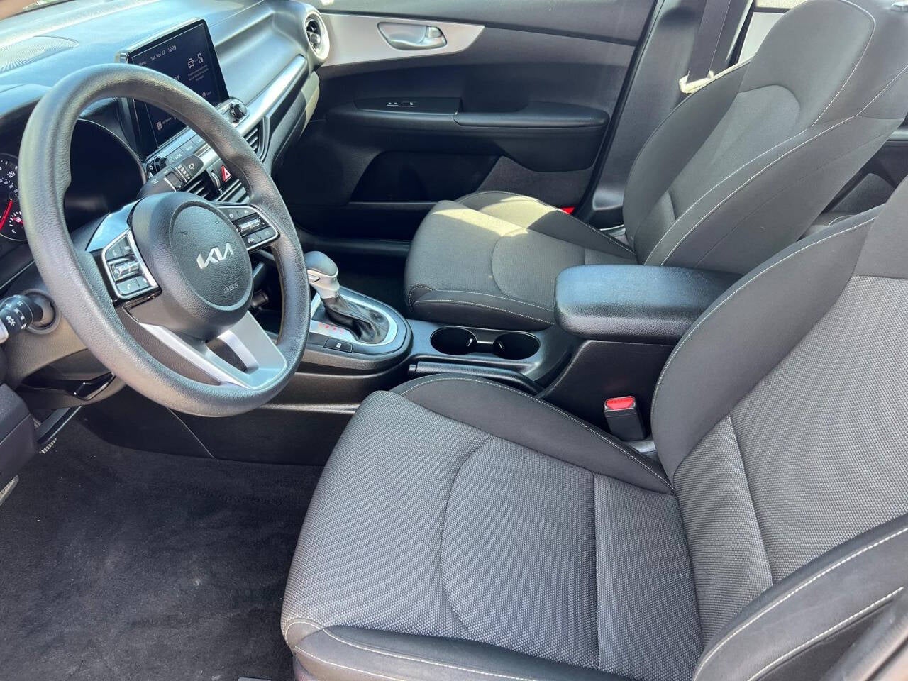 2024 Kia Forte LXS 4dr Sedan