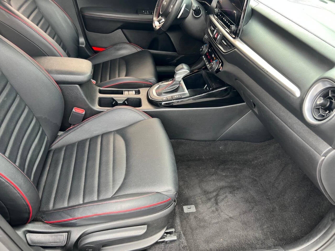 2023 Kia Forte GT 4dr Sedan DCT