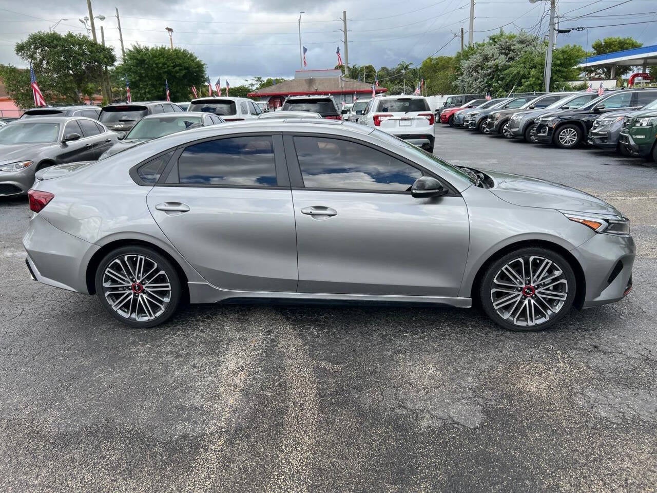 2023 Kia Forte GT 4dr Sedan DCT