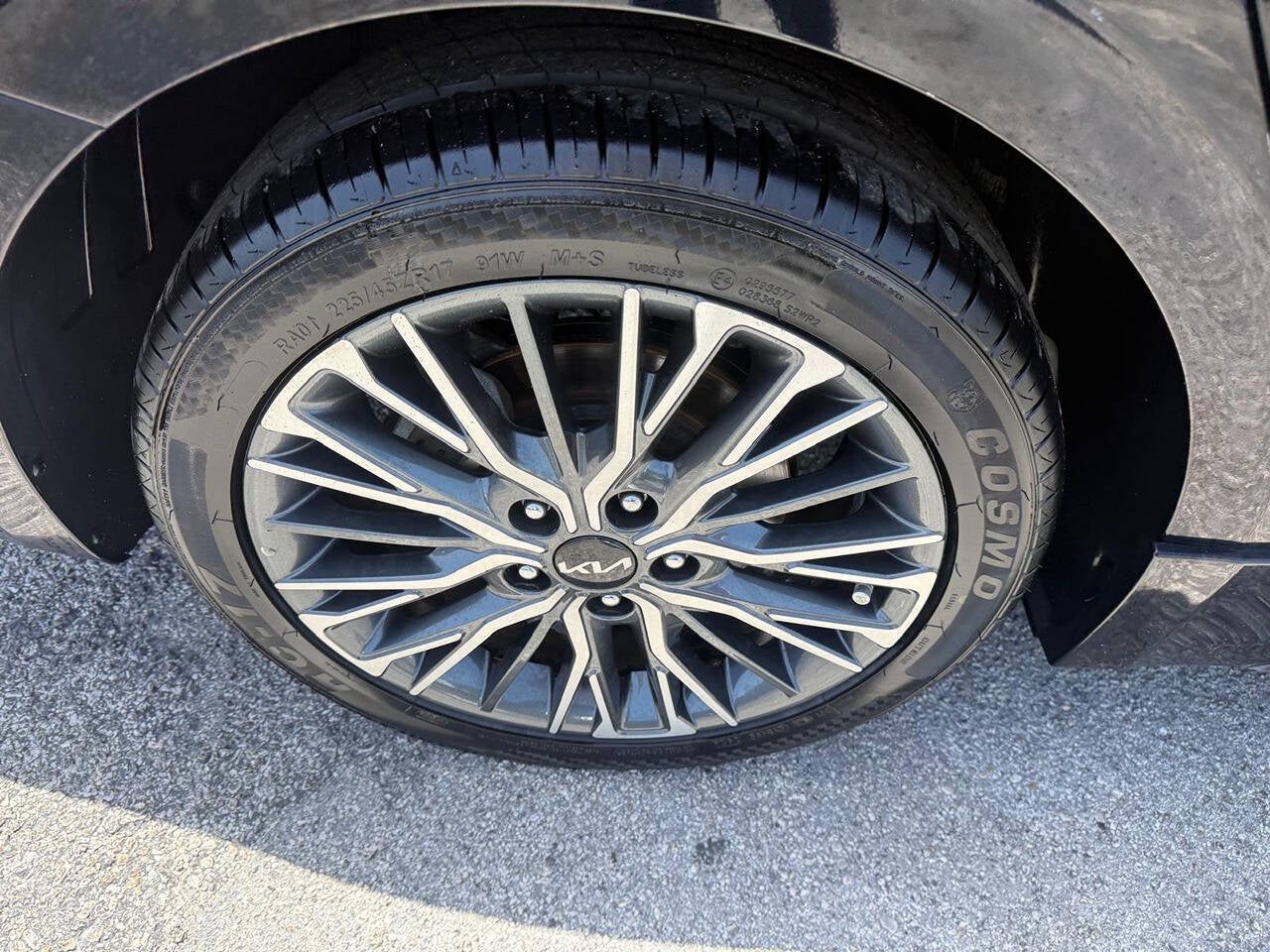 2023 Kia Forte GT Line 4dr Sedan