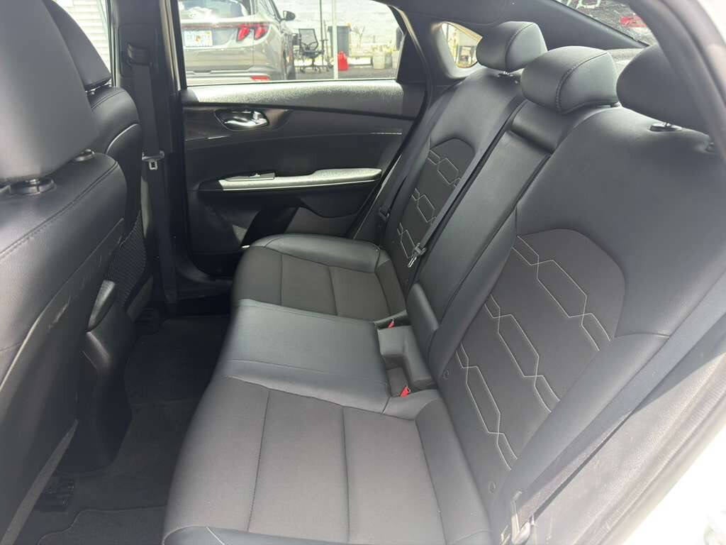 2023 Kia Forte GT Line 4dr Sedan