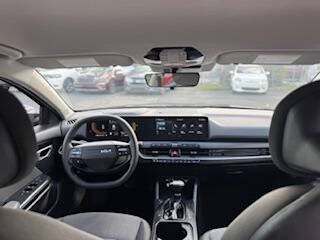 2025 Kia K4 LXS 4dr Sedan