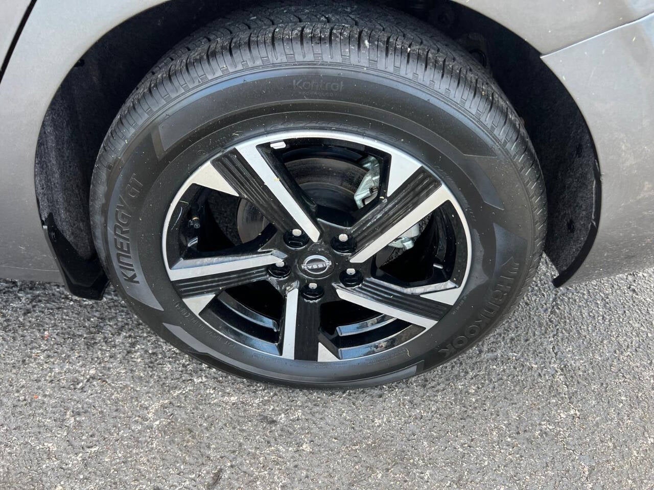 2025 Nissan Sentra SV 4dr Sedan