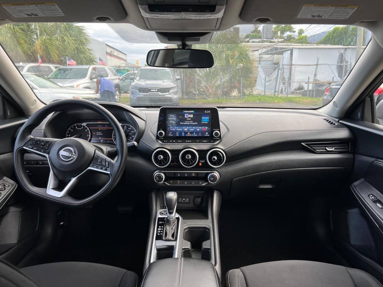 2025 Nissan Sentra SV 4dr Sedan