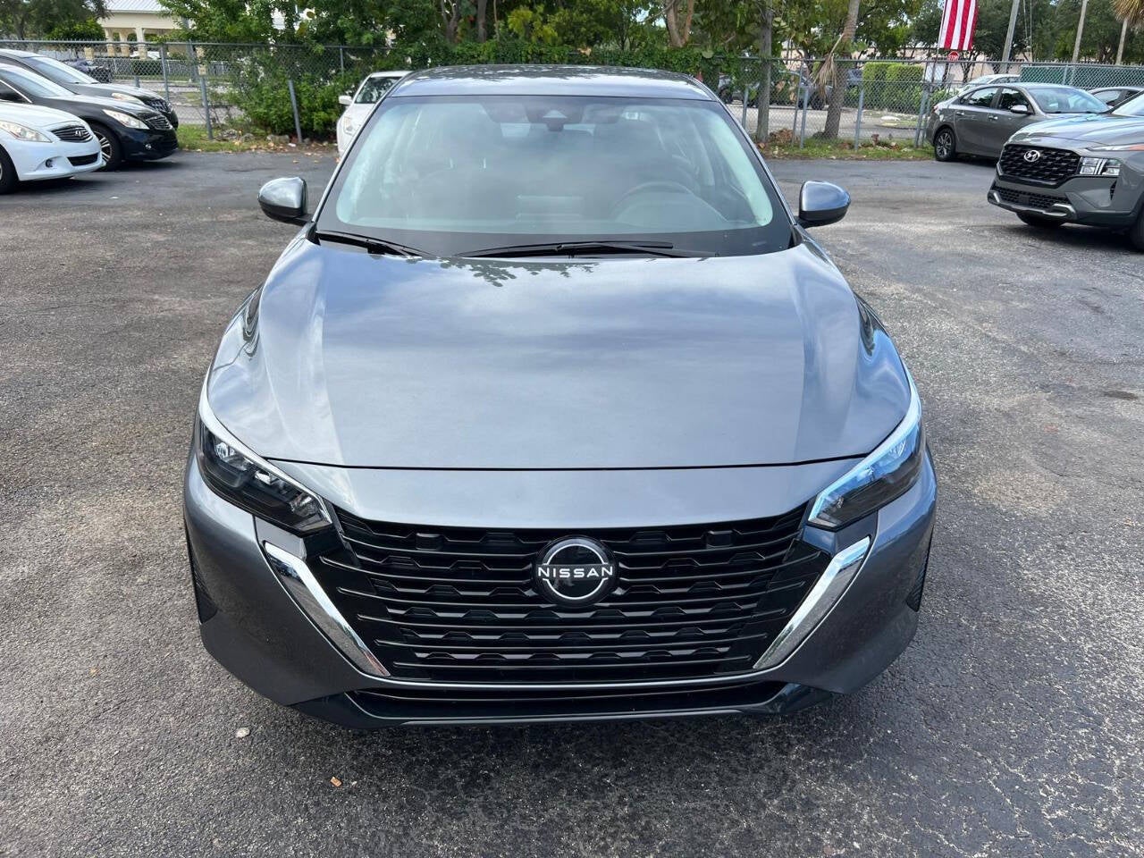 2025 Nissan Sentra SV 4dr Sedan