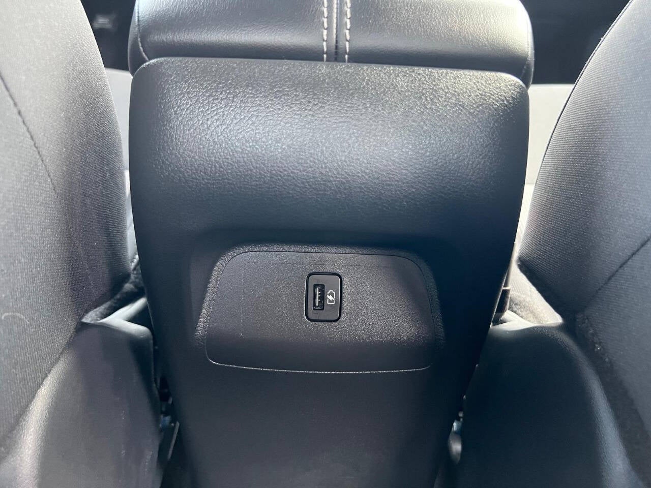 2025 Nissan Sentra SV 4dr Sedan