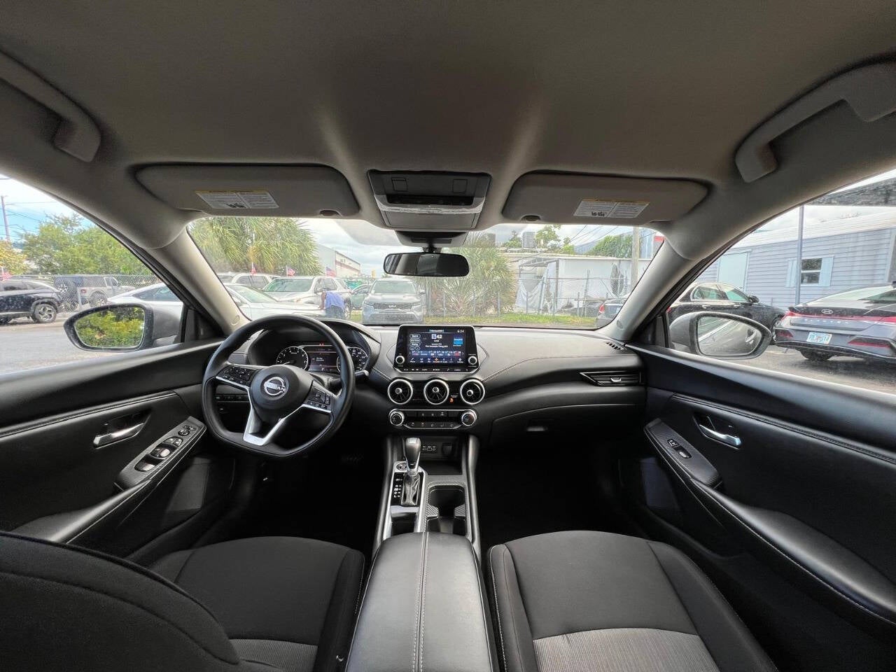 2025 Nissan Sentra SV 4dr Sedan