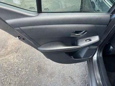 2025 Nissan Sentra SV 4dr Sedan