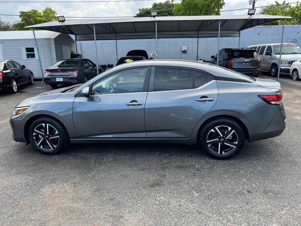 2025 Nissan Sentra SV 4dr Sedan