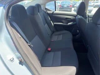 2025 Nissan Sentra SV 4dr Sedan