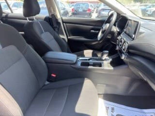 2025 Nissan Sentra SV 4dr Sedan