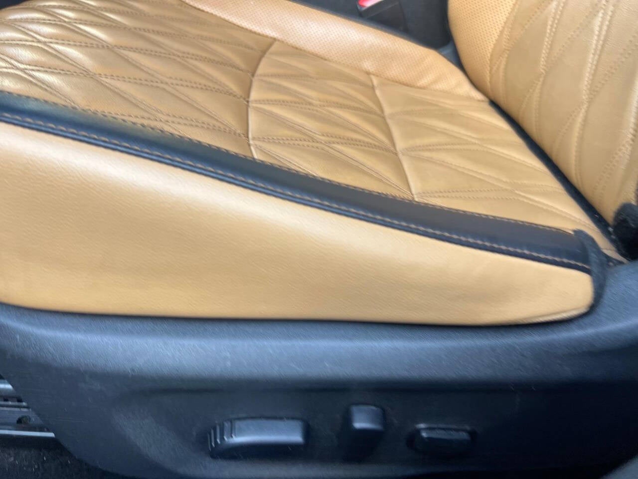 2021 Nissan Sentra SV 4dr Sedan