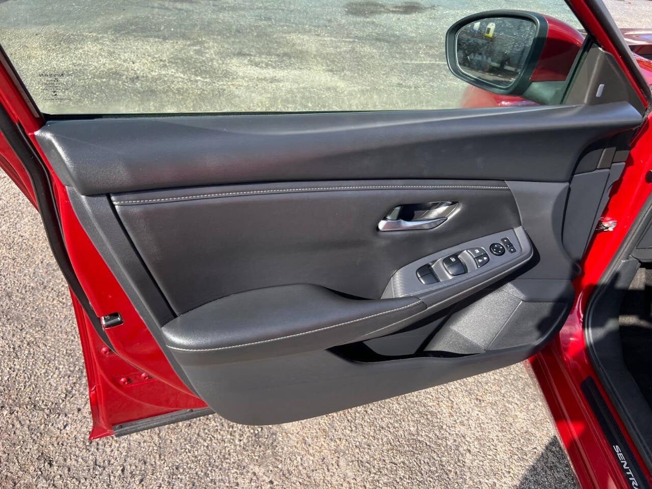 2025 Nissan Sentra SV 4dr Sedan