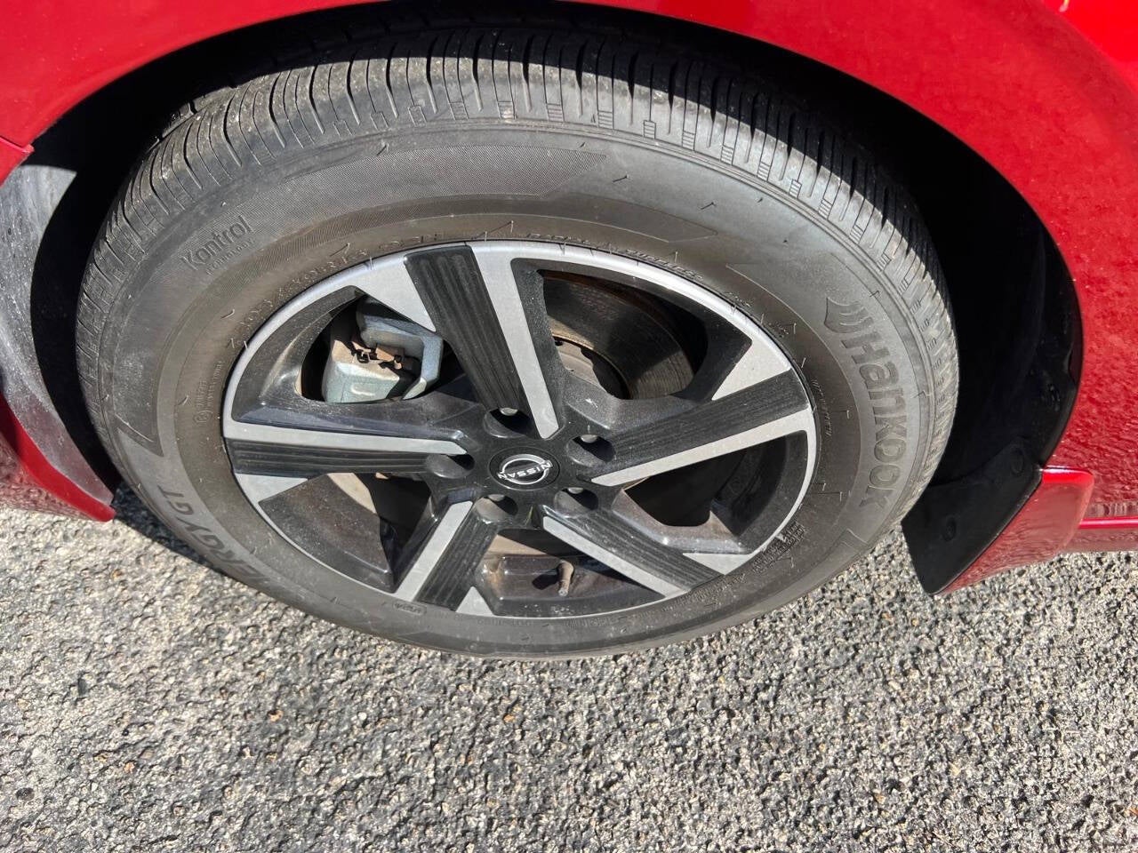 2025 Nissan Sentra SV 4dr Sedan