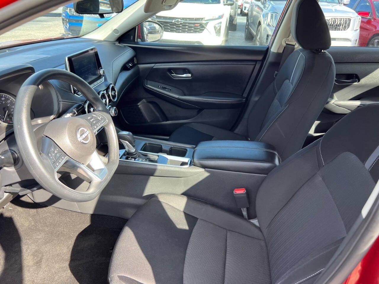 2025 Nissan Sentra SV 4dr Sedan