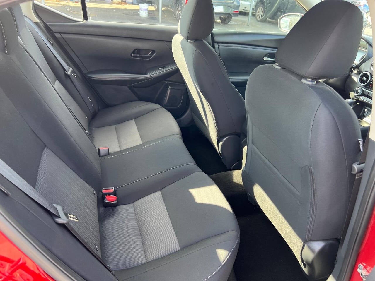 2025 Nissan Sentra SV 4dr Sedan