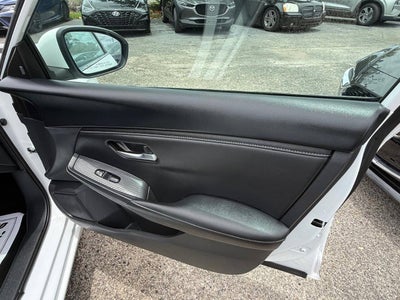 2025 Nissan Sentra SV 4dr Sedan