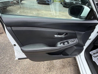 2025 Nissan Sentra SV 4dr Sedan