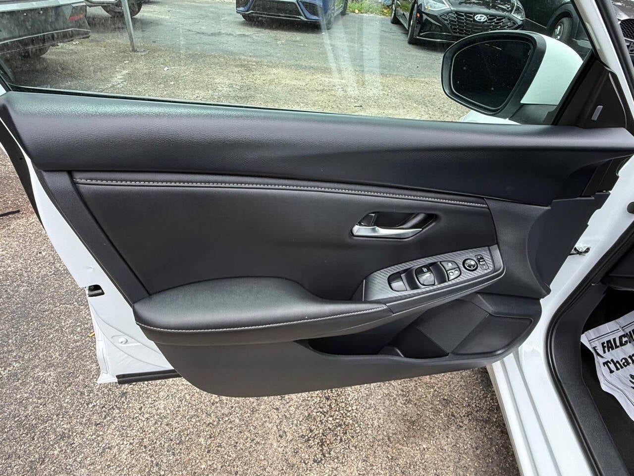 2025 Nissan Sentra SV 4dr Sedan