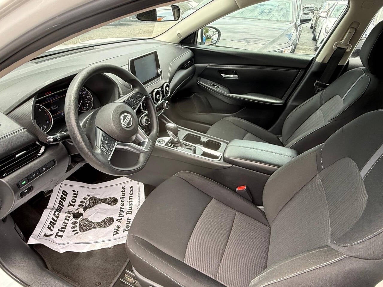 2025 Nissan Sentra SV 4dr Sedan