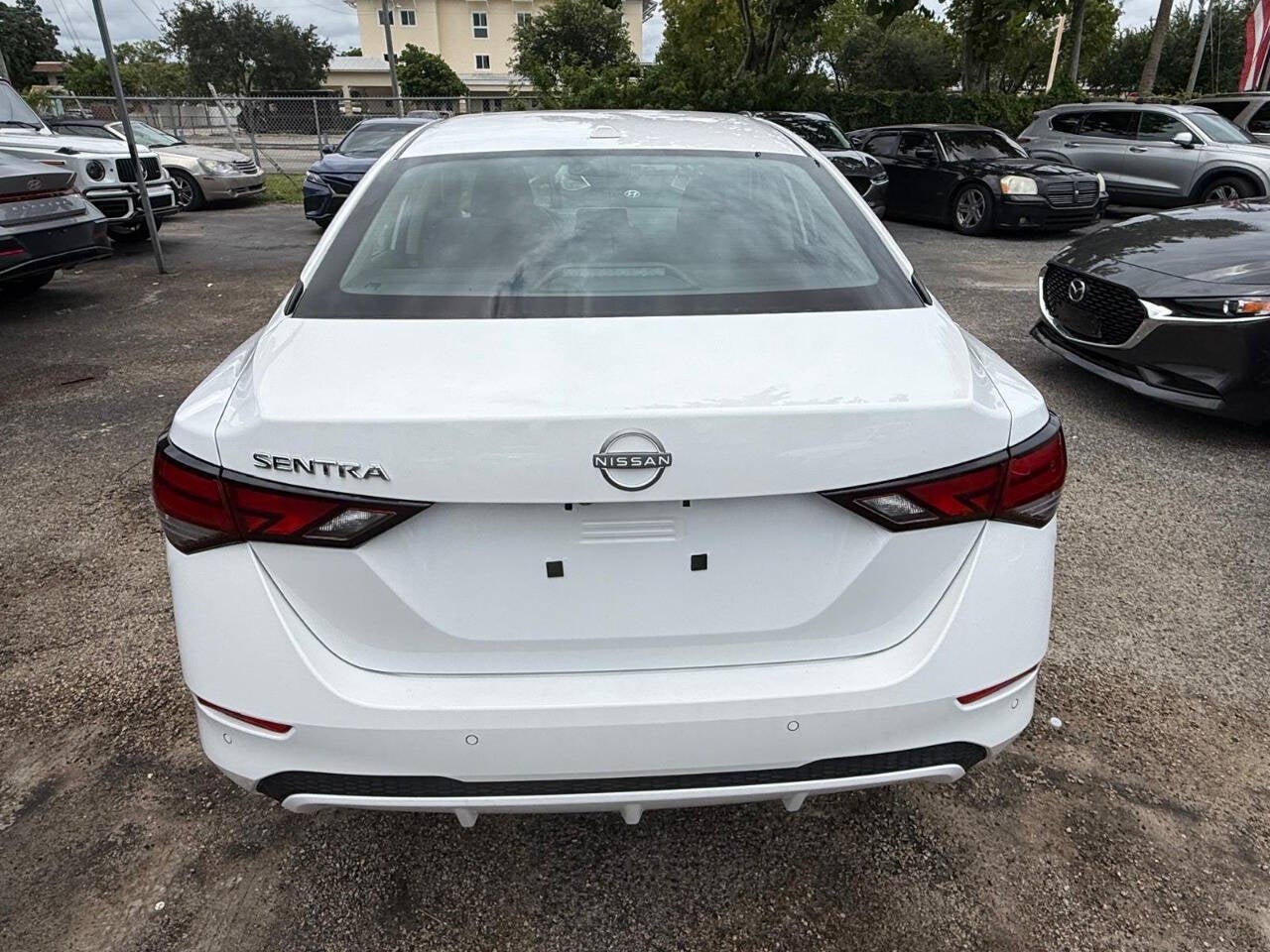 2025 Nissan Sentra SV 4dr Sedan