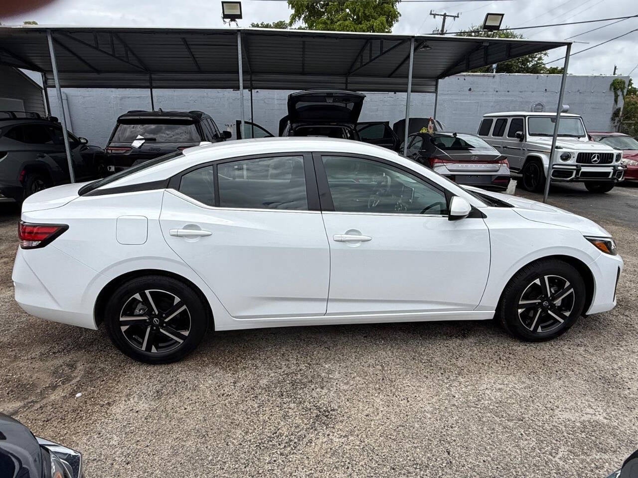 2025 Nissan Sentra SV 4dr Sedan