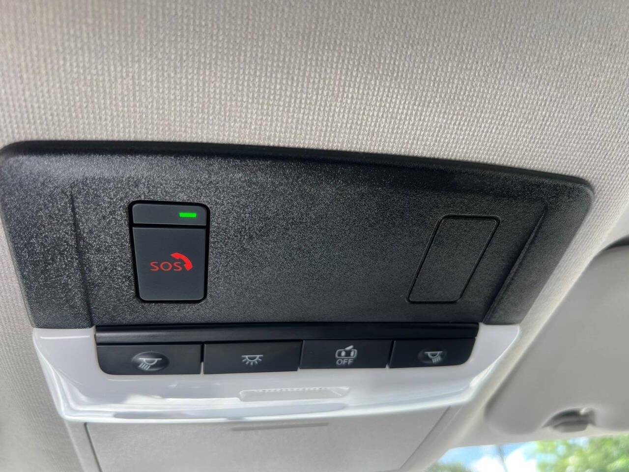 2025 Nissan Sentra SV 4dr Sedan