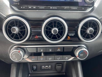 2025 Nissan Sentra SV 4dr Sedan