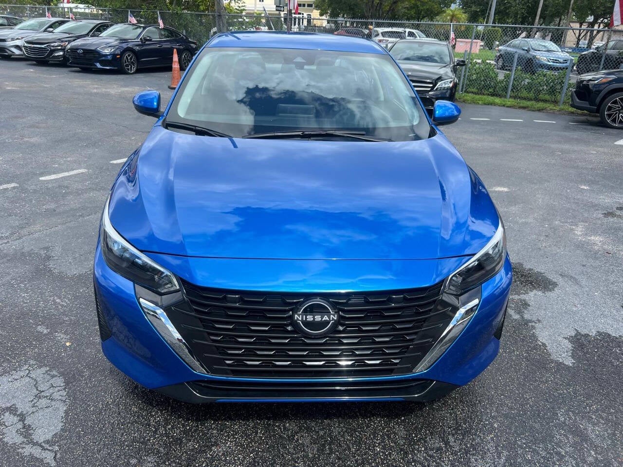 2025 Nissan Sentra SV 4dr Sedan