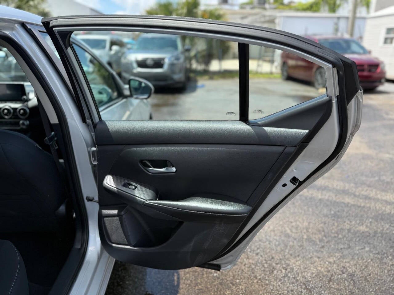 2022 Nissan Sentra SV 4dr Sedan