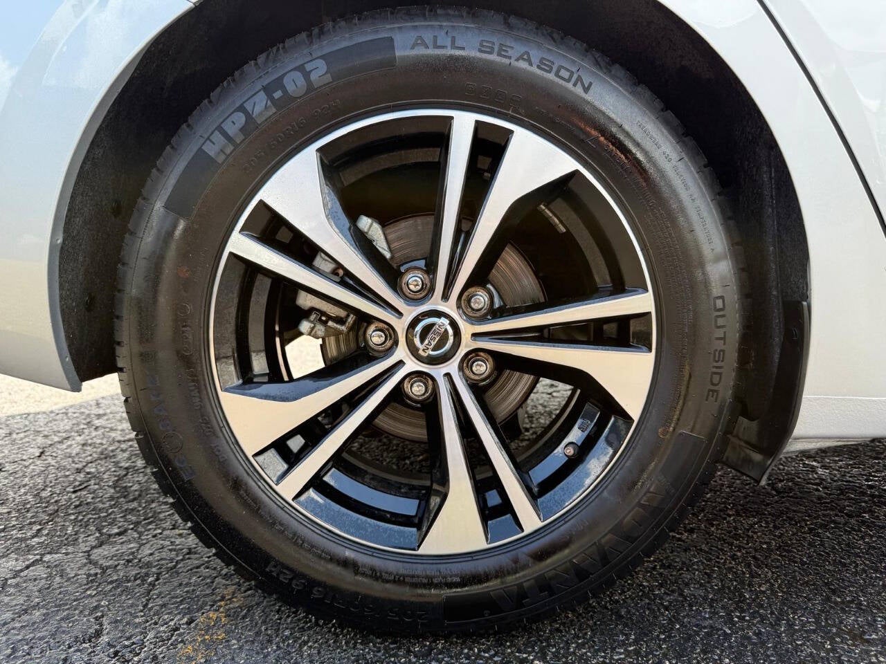 2022 Nissan Sentra SV 4dr Sedan