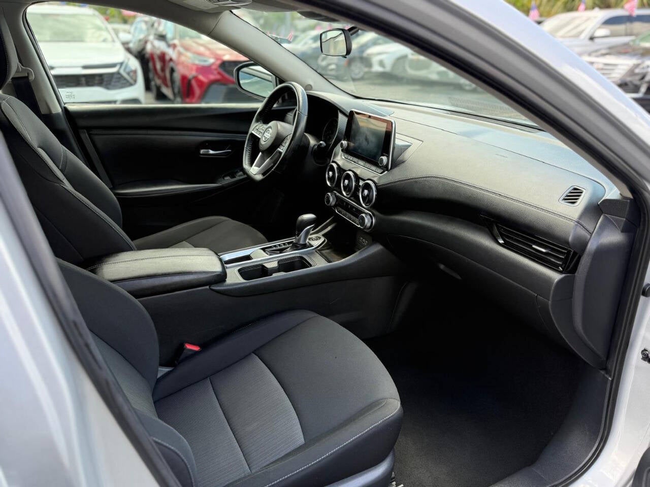 2022 Nissan Sentra SV 4dr Sedan